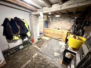 Photo 11- click for photo gallery